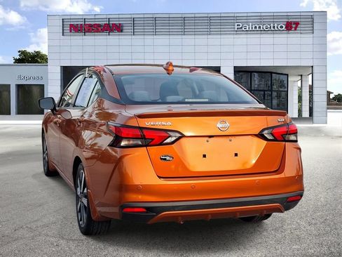 Used 2020 Nissan Versa SR FWD image 4