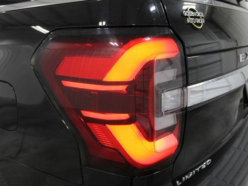 Used 2023 Ford Expedition Max Limited image 26