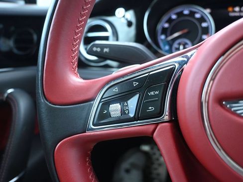 Used 2020 Bentley Bentayga AWD/4WD image 33