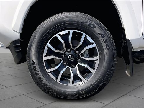 Used 2023 Toyota Tacoma TRD Sport image 10