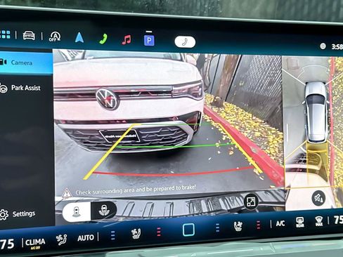 New 2026 Volkswagen Tiguan SEL R-Line AWD/4WD image 19