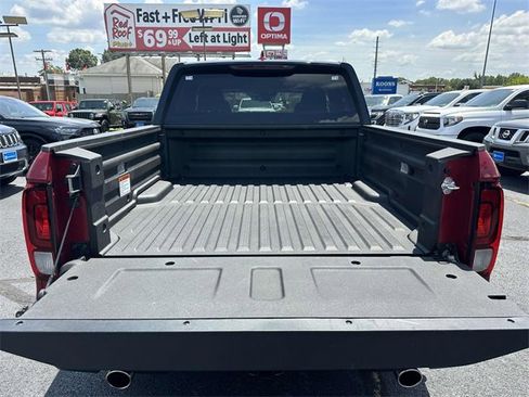 Certified 2025 Honda Ridgeline Sport image 10