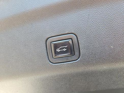 Used 2021 Chevrolet Tahoe LT image 14