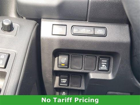 Used 2024 Nissan Frontier SV w/ SV Convenience Package image 22