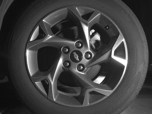 Used 2025 Chevrolet Trax LT FWD image 14