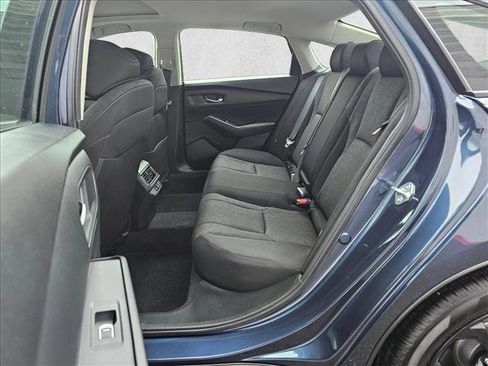 Used 2025 Honda Accord SE image 15