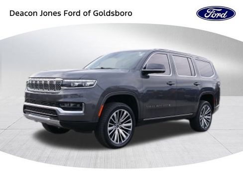 Used 2022 Jeep Grand Wagoneer Series III image 7