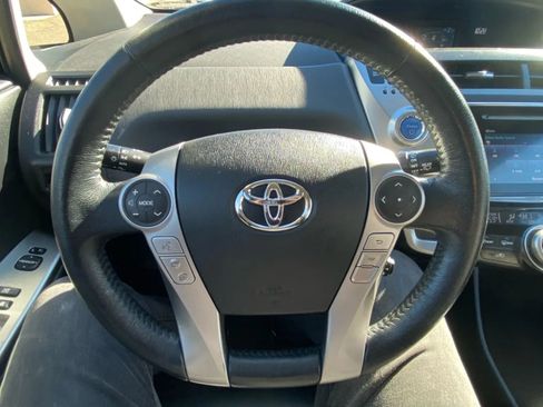 Used 2015 Toyota Prius V Five image 23