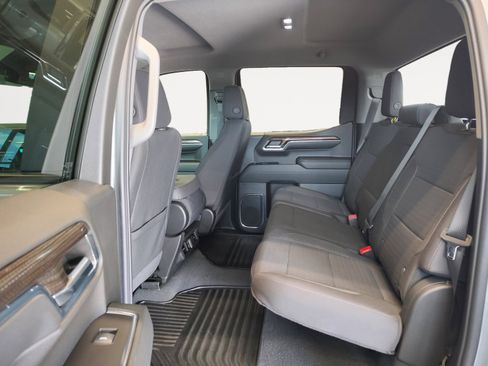 Used 2024 Chevrolet Silverado 1500 LT AWD/4WD image 23