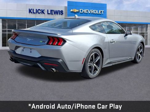 Used 2024 Ford Mustang Premium image 7