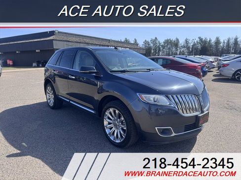 Used 2013 Lincoln MKX AWD image 2