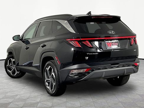 Certified 2023 Hyundai Tucson Limited AWD/4WD image 4