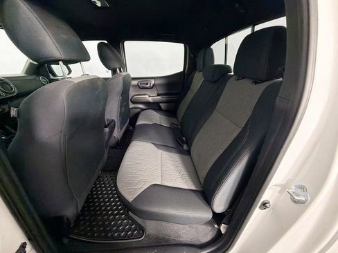 Used 2021 Toyota Tacoma TRD Sport AWD/4WD image 25
