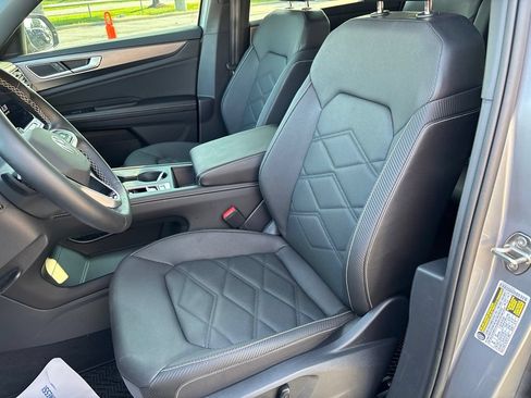 Used 2026 Volkswagen Atlas Cross Sport SE AWD/4WD image 60