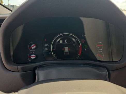 Used 2024 Lexus LX 600 F Sport AWD/4WD image 11