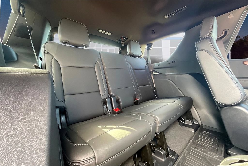 New 2025 GMC Yukon Denali w/ Denali Reserve Package RWD image 26