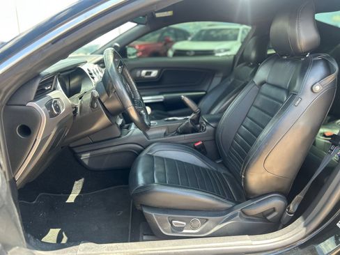Used 2019 Ford Mustang Bullitt w/ Bullitt Electronics Package RWD image 6