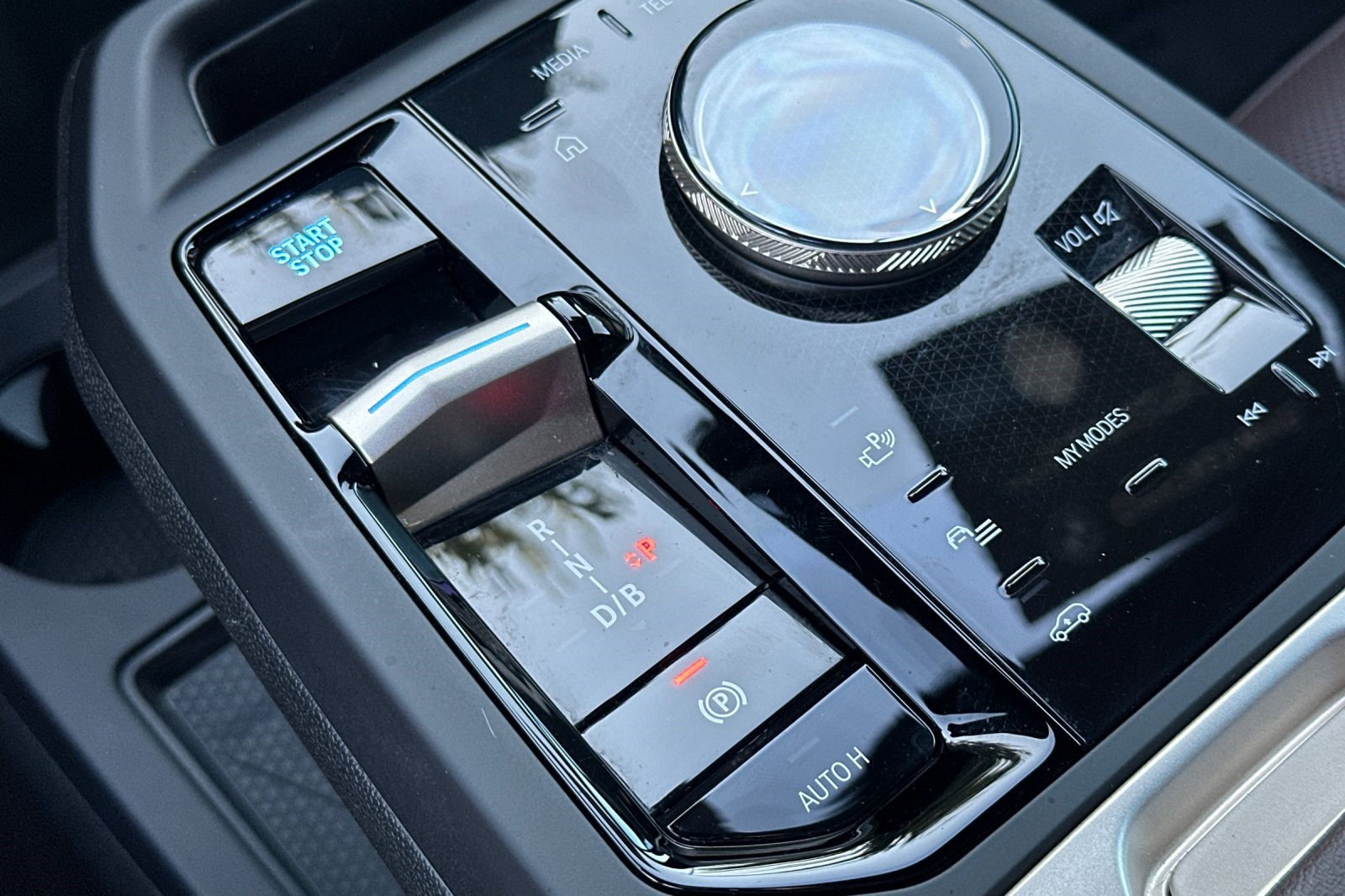 Certified 2024 BMW iX M60 AWD/4WD image 29