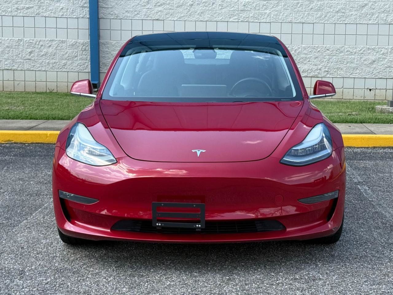 Used 2017 Tesla Model 3 Long Range RWD image 2