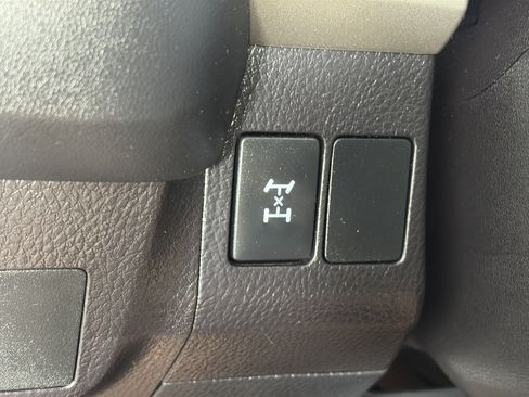 Used 2018 Toyota RAV4 LE w/ All Weather Liner Package AWD/4WD image 25