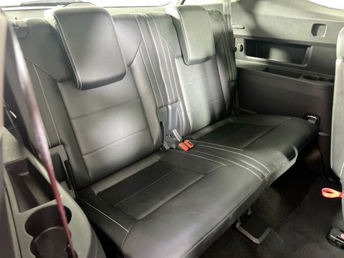 Used 2023 Volkswagen Atlas SEL R-Line image 28