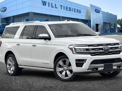 Used 2023 Ford Expedition Max Platinum image 2