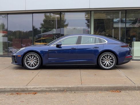 New 2026 Porsche Panamera image 2