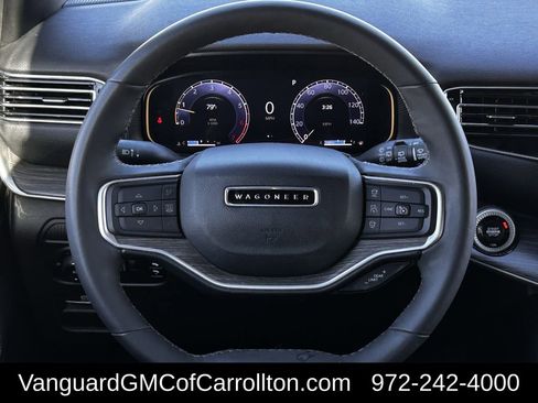 Used 2024 Jeep Wagoneer Series II w/ Flexible Seating Group image 14