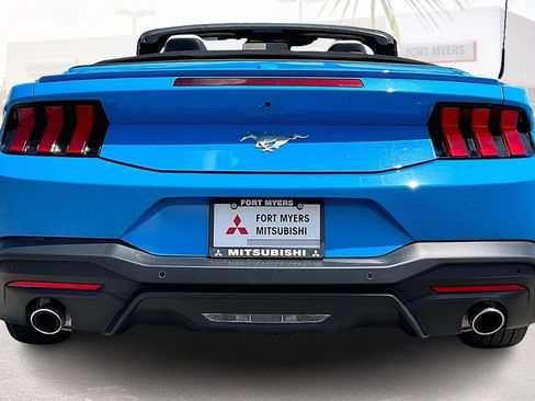 Used 2025 Ford Mustang Premium image 15