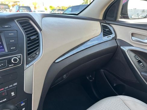 Used 2017 Hyundai Santa Fe Sport AWD/4WD image 19