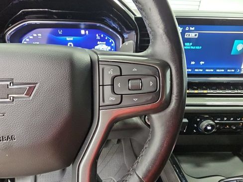 Used 2022 Chevrolet Silverado 1500 ZR2 w/ Technology Package AWD/4WD image 28