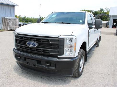 Used 2025 Ford F250 XL w/ XL Off-Road Package AWD/4WD image 3
