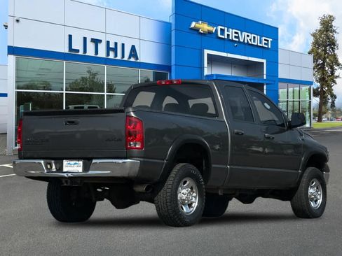 Used 2004 Dodge Ram 2500 Truck SLT w/ Trailer Tow Group AWD/4WD image 2