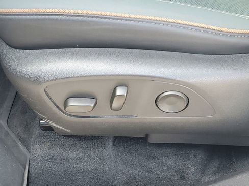 Certified 2024 GMC Acadia AT4 w/ Luxury Package AWD/4WD image 9