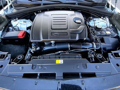 Used 2025 Land Rover Range Rover Velar S image 27