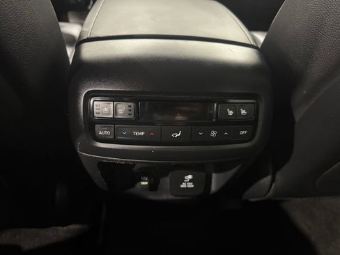 Used 2025 Hyundai Palisade Limited FWD image 36