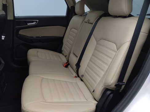 Used 2019 Ford Edge SEL w/ Equipment Group 201A FWD image 18