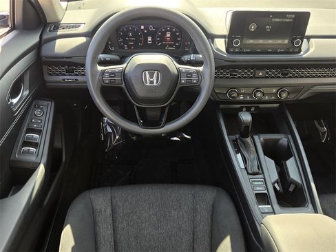 Certified 2023 Honda Accord LX image 12