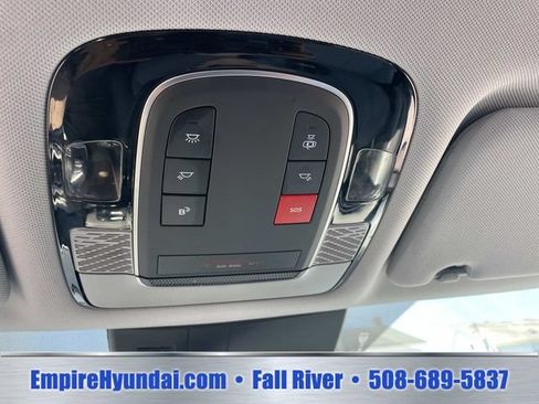 Used 2025 Hyundai Palisade SEL AWD/4WD image 25