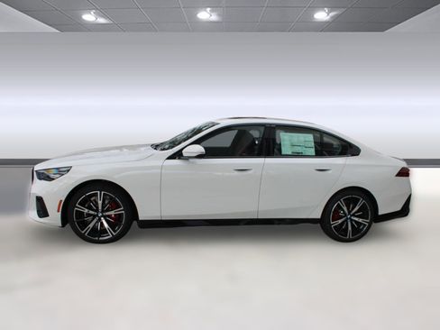 New 2026 BMW 530i w/ M Sport Package image 2