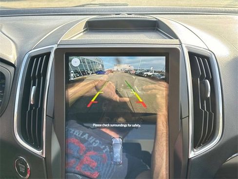 Used 2022 Ford Edge Titanium w/ Equipment Group 301A image 19