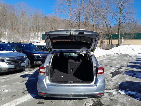 Used 2017 Subaru Impreza 2.0i Premium image 31