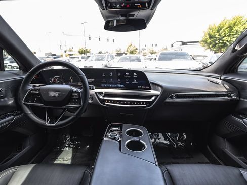 Used 2024 Cadillac Lyriq Luxury RWD image 20