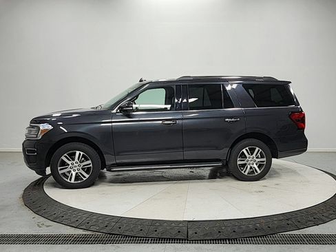 Used 2022 Ford Expedition Limited RWD image 4