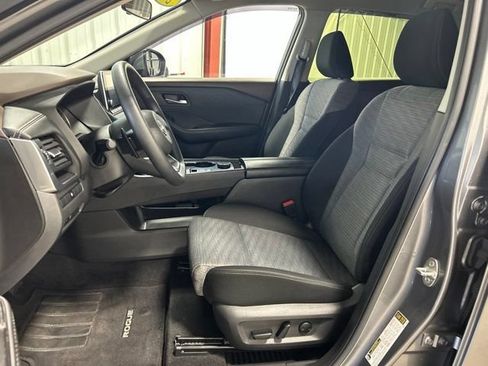 Used 2023 Nissan Rogue SV AWD/4WD image 13