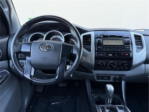 Used 2012 Toyota Tacoma 2WD Access Cab image 14