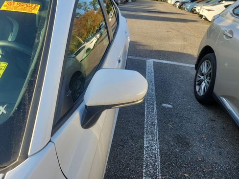 Certified 2025 Toyota Camry SE image 24