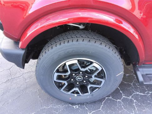 New 2026 Ford Bronco Outer Banks AWD/4WD image 11