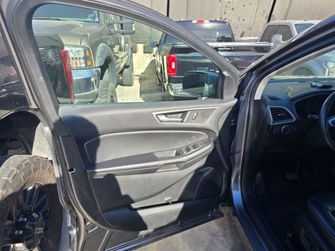 Certified 2022 Ford Edge SEL w/ Convenience Package image 8