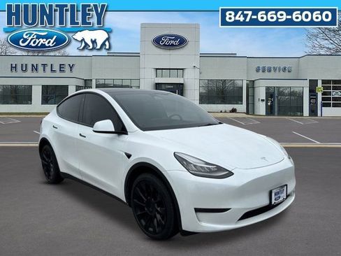 Used 2023 Tesla Model Y Long Range image 4